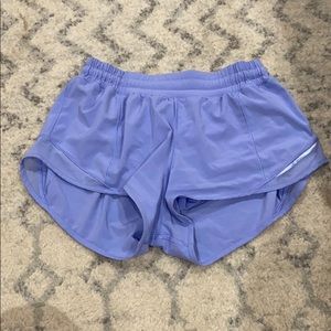 Lululemon Hotty Hot Shorts 2.5”